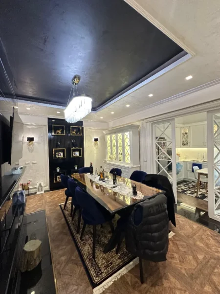 Tirane, jepet me qera apartament 2+1+Aneks+Ballkon Kati 7, 207 m² 3.000 € 