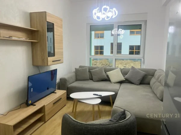 Shqiperi, jepet me qera apartament 1+1 , 47 m² 450 € (manglalem)