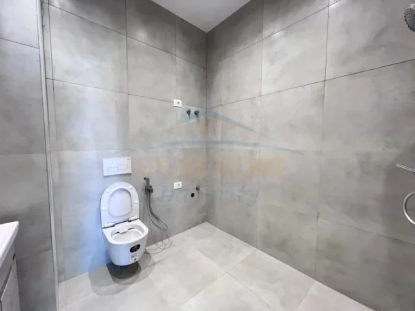 Tirane, shitet apartament 1+1 Kati 4, 76 m² 138.000 € (Porta e re, Sauk)