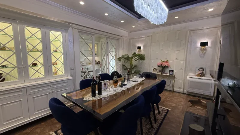 Tirane, jepet me qera apartament 2+1+Aneks+Ballkon Kati 8, 208 m² 3.000 € (Rruga Kavajes)