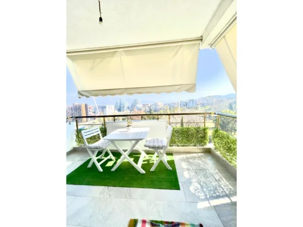 Tirane, jepet me qera apartament 2+1 Kati 6, 115 m² 800 € 