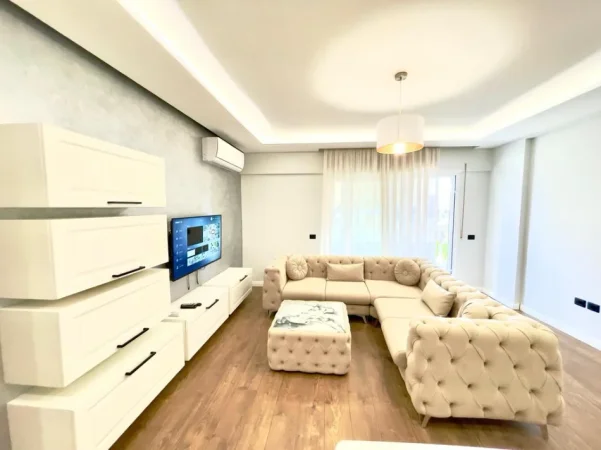 Tirane, jepet me qera apartament 2+1 Kati 6, 115 m² 800 € 