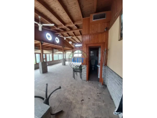 Durres, jepet me qera Kati 2, 70 m² 600 € (Stadiumi)