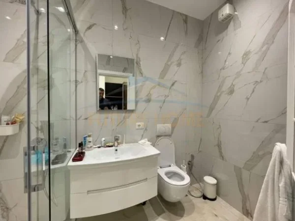 Tirane, jepet me qera apartament 1+1+BLK Kati 6, 75 m² 500 Euro (5 Maj)