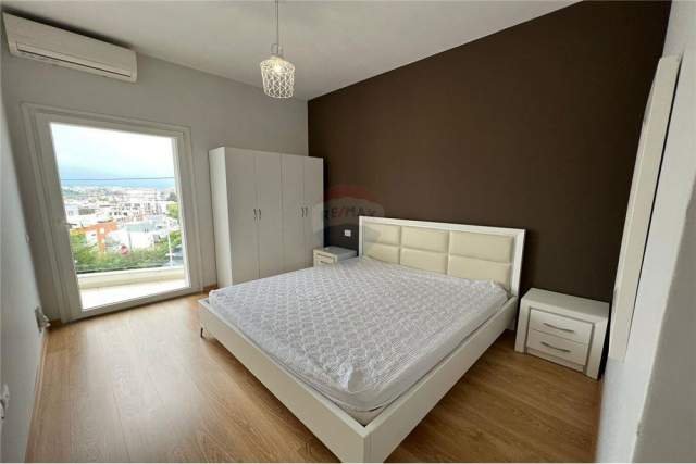 Tirane, jepet me qera 2+1+BLK Kati 2, 100 m² 500