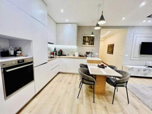 Tirane, shes apartament 2+1 112 m² 159.000 Euro (Unaze e Vogel, prane ish Restorant Durresi)