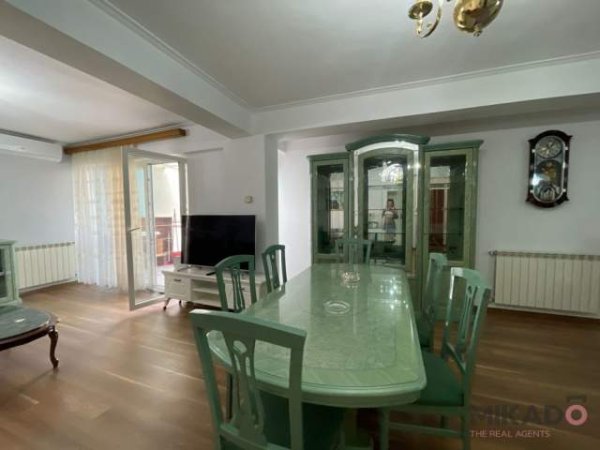 Tirane, jepet me qera apartament 2+1+A+BLK Kati 6, 109 m² 1.150 Euro (Bllok)