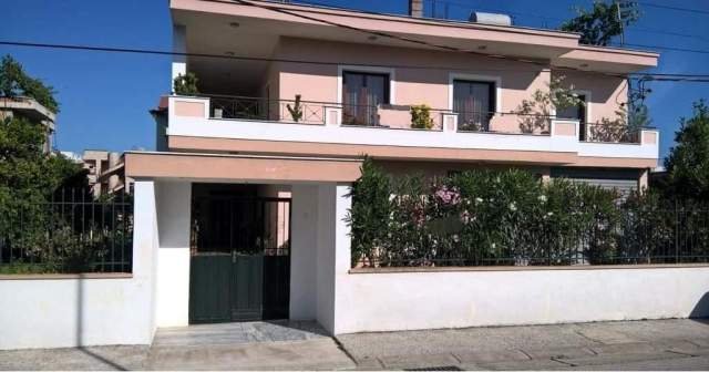 Tirane, shes Vile 3+1+A+BLK Kati 2, 505 m² 365.000 Euro (Laprake afer Terminalit)