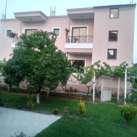 Tirane, shes Vile 3+1+A+BLK Kati 2, 505 m² 365.000 Euro (Laprake afer Terminalit)