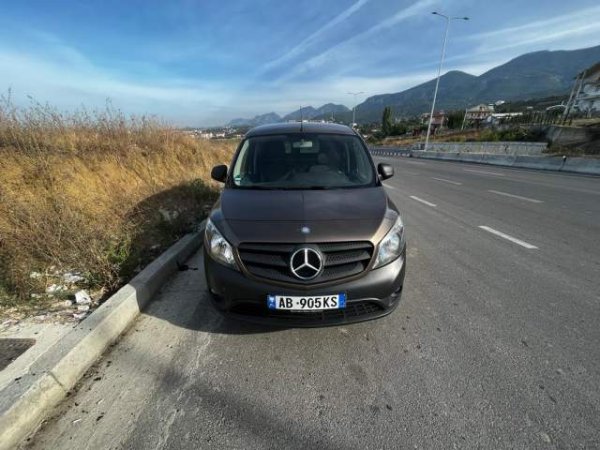 Tirane, shes makine Mercedes-Benz Viti Citan 2014, 9.200 Euro