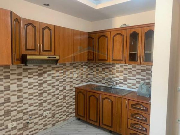 Durres, shitet apartament 1+1 Kati 6, 83 m² 63.000 Euro (Durres Plazh Iliria)