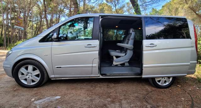 Tirane, shes minivan Mercedes-Benz VIANO Viti 2008, 11.500 Euro