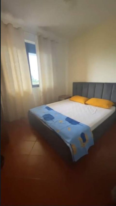Durres, jepet me qera shtepi 1+1+BLK Kati 2, 70 m² 250 Euro (Golem, Durres "Rruga Kinemase")