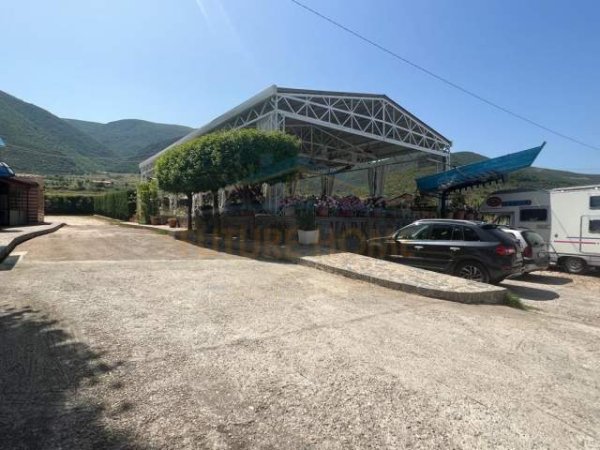 Pogradec, shitet bar-resorant Kati 0, 1.367 m² 320.000 Euro (Pogradec.)