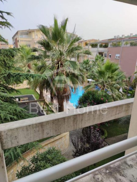 Tirane, jepet me qera apartament 3+1+A+BLK Kati 3, 170 m² 1.500 Euro (Rezidenca Touch of the Sun)