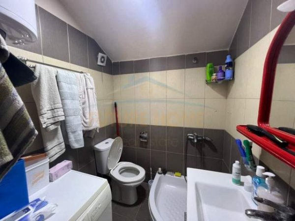 Korce, shitet apartament 1+1+BLK Kati 8, 52 m² 33.000 Euro (Lagjia 18, Korçë)