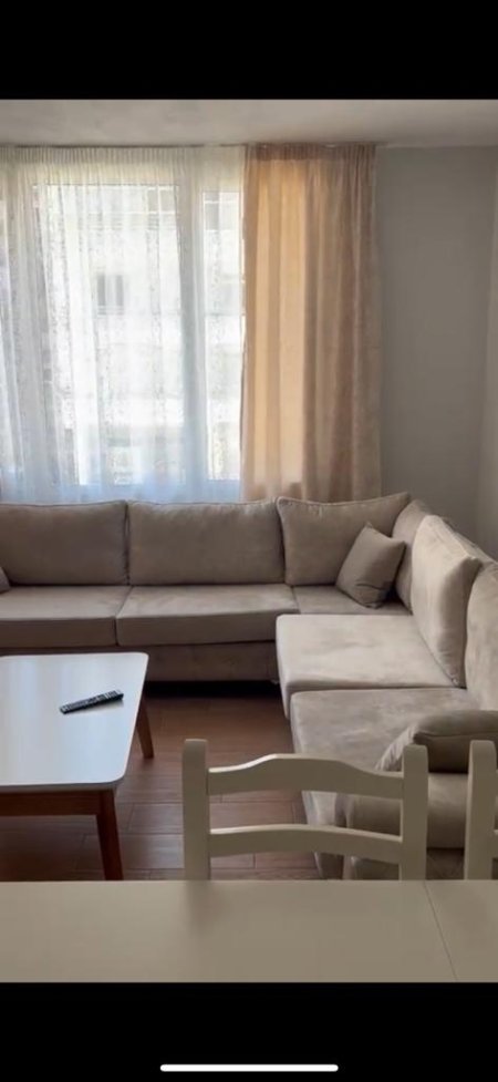 Tirane, jepet me qera apartament 2+1+BLK Kati 1, 106 m² 400 Euro (Rruga Sabri Preveza)