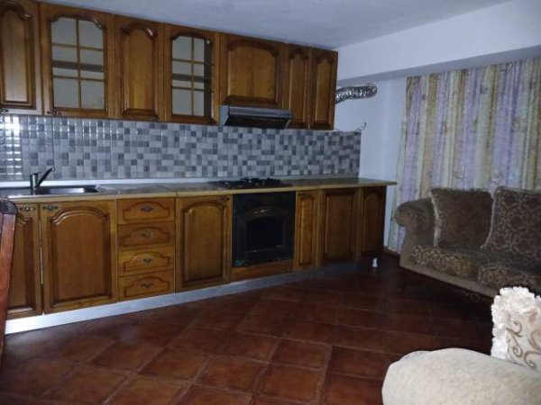 Tirane, jepet me qera apartament 1+1 Kati 0, 50 m² 24.000 Leke (te Kodra e Priftit)