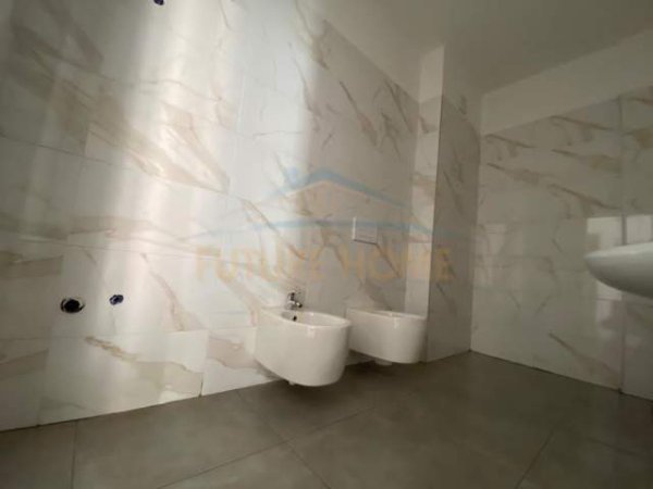 Tirane, jepet me qera apartament Kati 1, 70 m² 400 Euro (Rr. Jordan Misja, Tirane)