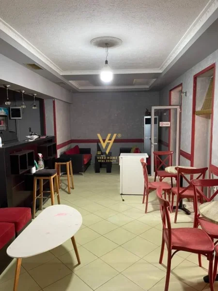 Tirane, shitet lokal Kati 0, 59 m² 118.000 Euro (SHKOZE)