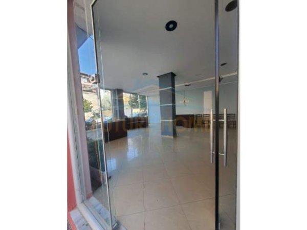 Tirane, jepet me qera ambjent biznesi Kati 0, 80 m² 500 Euro (ALF34033)
