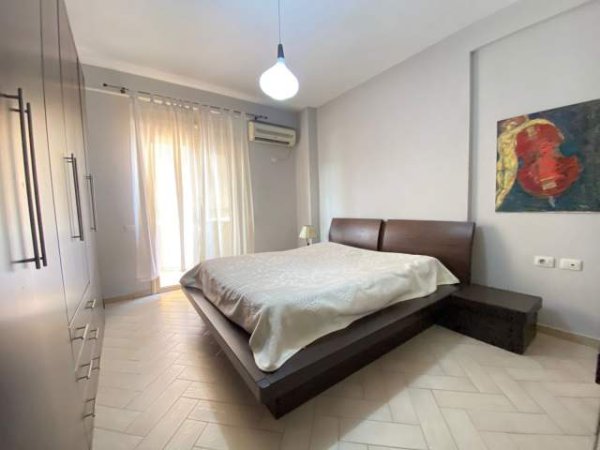 Tirane, jepet me qera apartament 2+1+BLK Kati 5, 102 m² 500 Euro (Don Bosko)