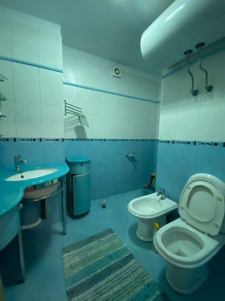 Tirane, jepet me qera apartament 2+1+BLK Kati 5, 102 m² 500 Euro (Don Bosko)