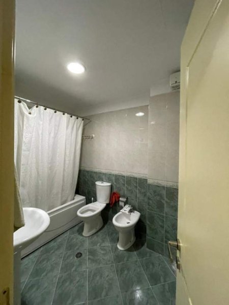 Tirane, shitet apartament 3+1+BLK Kati 3,  (Rruga Kavajes)