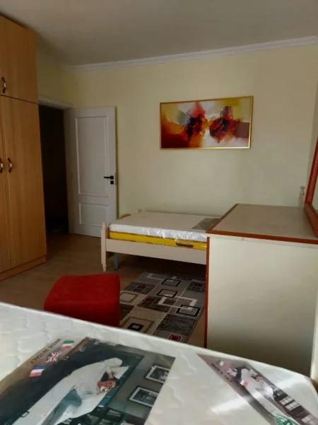 Tirane, jepet me qera apartament 1+1+Ballkon Kati 5, 60 m² 480 € (Ali Demi/Credins Bank)