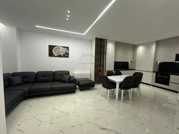 Tirane, jepet me qera apartament 2+1+Ballkon Kati 6, 109 m² 800 € (Kompleksi Aura)