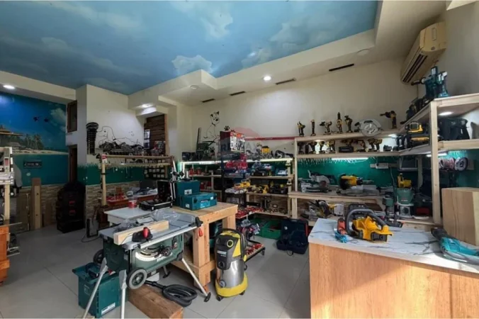 Tirane, shitet dyqan Kati 0, 48 m² 96.000 € (Prane restorant Freskut)