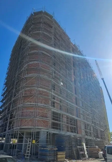 Tirane, shitet apartament 2+1 Kati 7, 109 m² 155.000 € (Ali Demi)