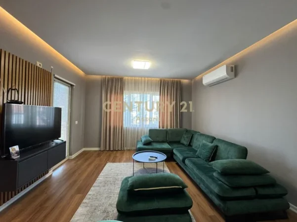 Tirane, jepet me qera apartament 1+1 Kati 2, 600 € 