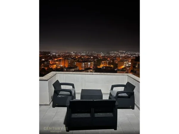 Tirane, jepet me qera 1+1+Ballkon , 700 € (rruga e dibres)