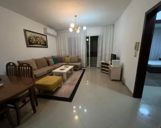 Tirane, jepet me qera apartament 1+1+Aneks+Ballkon Kati 5, 74 m² 400 € (kashar)