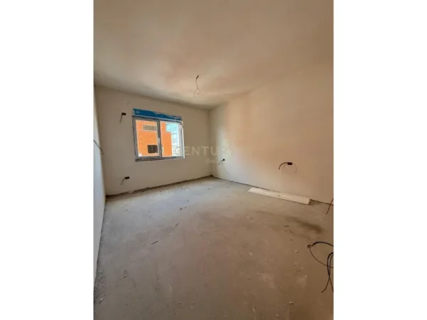 Tirane, shitet apartament 3+1+Ballkon Kati 6, 126 m² 122.000 € 