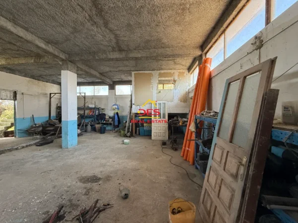 Vlore, jepet me qera ambjent biznesi Kati 0, 90 m² 1.000 € (Novoselë)