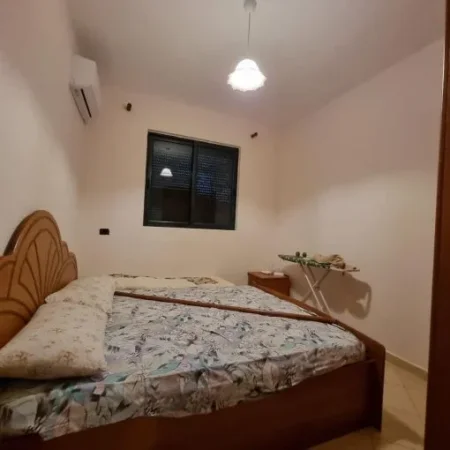 Mali Robit, jepet me qera apartament 2+1+Aneks+Ballkon Kati 3, 90 m² 400 € (mali i robit)
