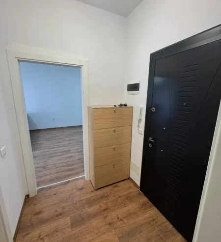 Tirane, jepet me qera apartament 1+1 Kati 3, 72 m² 350 € (Kamez)