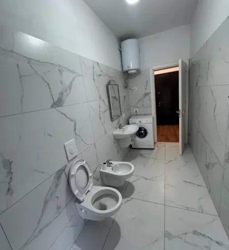 Tirane, jepet me qera apartament 1+1 Kati 3, 72 m² 350 € (Kamez)