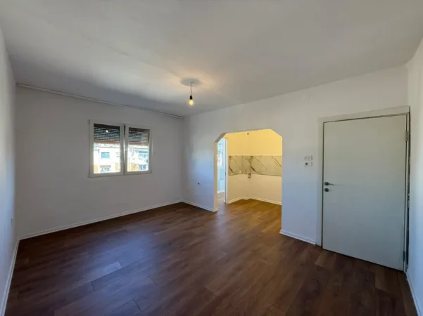 Tirane, shitet apartament 1+1 Kati 5, 57 m² 93.000 € 