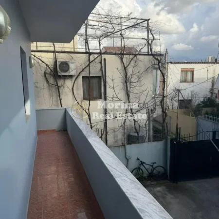 Tirane, jepet me qera shtepi 2+1 Kati 2, 103 m² 400 € (Jordan Misja)