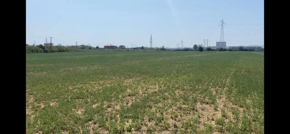 Tirane, shitet toke , 12.000 m² 420.000 € 