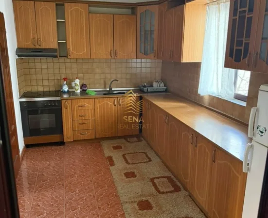 Tirane, jepet me qera apartament 2+1 Kati 2, 110 m² 400 € (Jordan Misja)