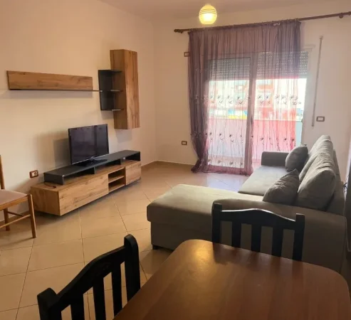 Tirane, jepet me qera apartament 1+1 Kati 1, 70 m² 420 € (Yzberisht)
