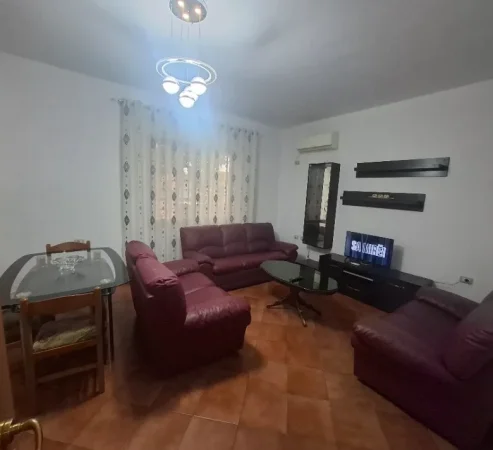 Tirane, jepet me qera apartament 1+1 Kati 1, 65 m² 510 € (Astir)