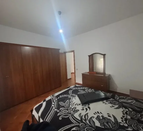 Tirane, jepet me qera apartament 1+1 Kati 1, 65 m² 510 € (Astir)