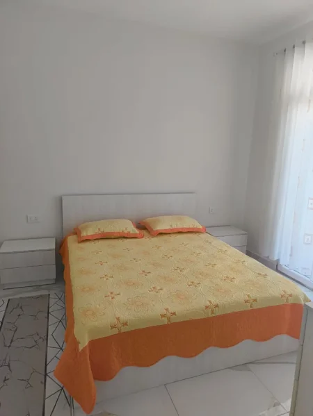 Tirane, jepet me qera apartament 1+1 Kati 8, 70 m² 500 € (5 Maji)