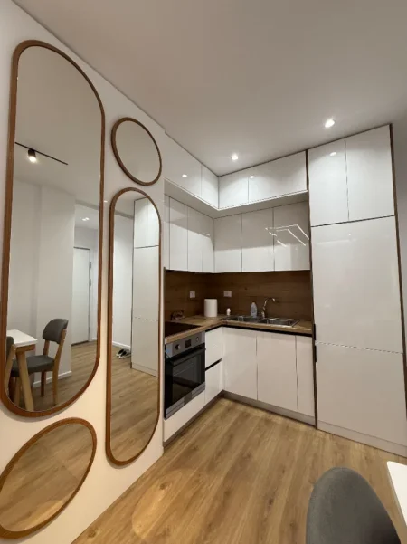 Tirane, jepet me qera apartament 2+1 Kati 7, 60.000 LEKE 85 m² (ALI DEMI REZIDENCA KADIU)