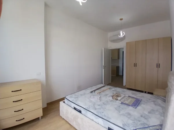 Tirane, jepet me qera apartament 1+1+Ballkon Kati 9, 60 m² 500 € 